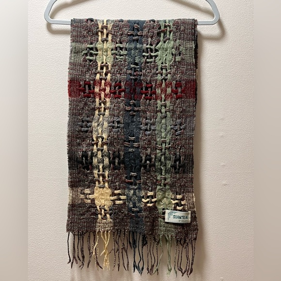 Suantrai of Ireland Unique StylishWoven 100% Wool Neck Scarf, Women’s, Green - Picture 2 of 4